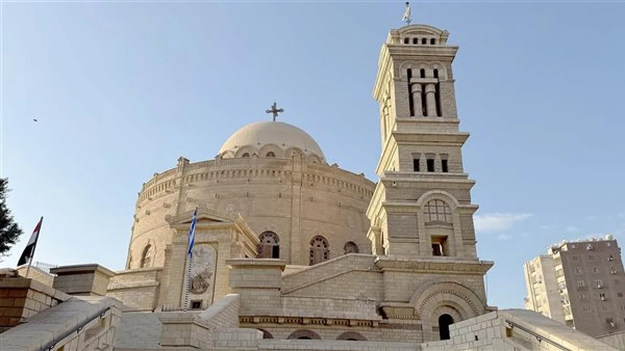 تقنين أوضاع 160 كنسية ومبنى بقرار جديد من مجلس الوزراء المصري